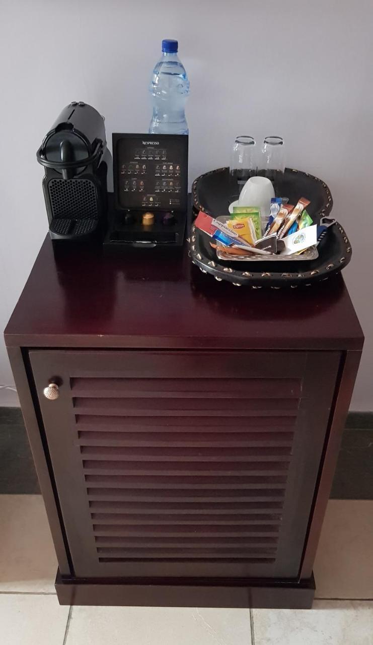 Residence Hoteliere Du Phare リーブルヴィル エクステリア 写真