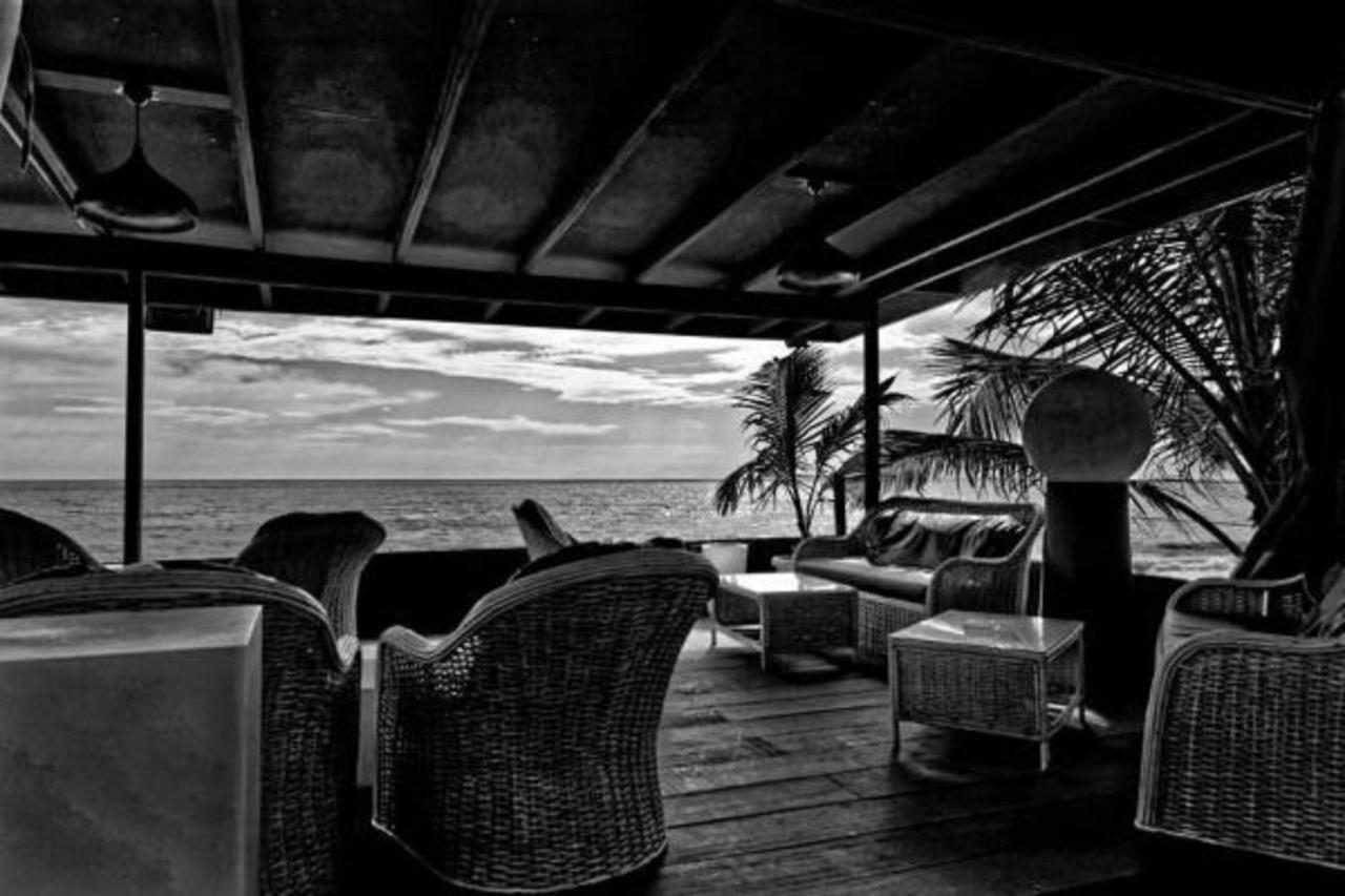 Residence Hoteliere Du Phare リーブルヴィル エクステリア 写真